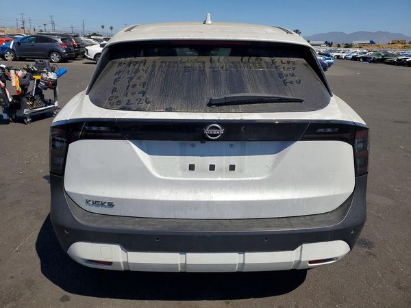 2025 NISSAN KICKS SV