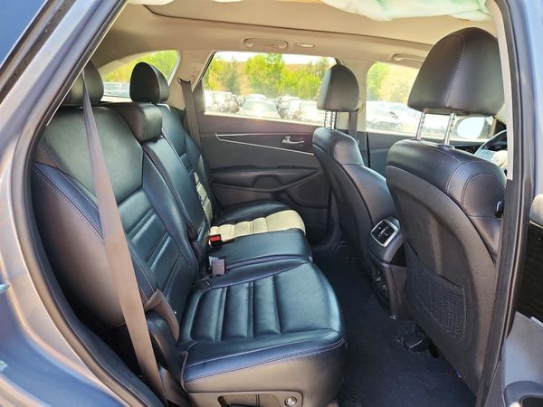 2020 KIA SORENTO EX, S