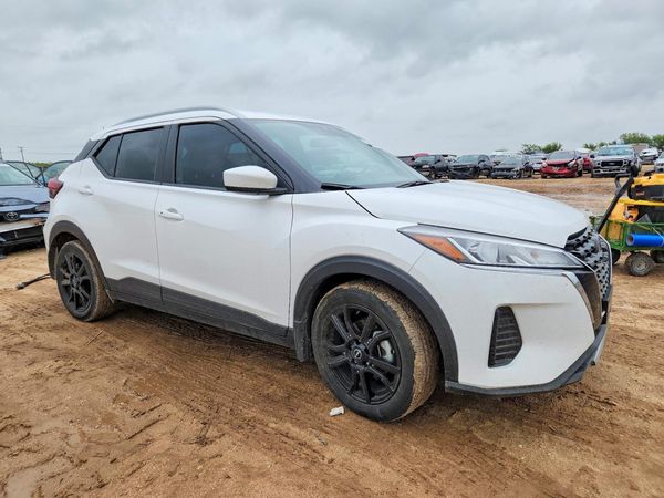 2023 NISSAN KICKS SV