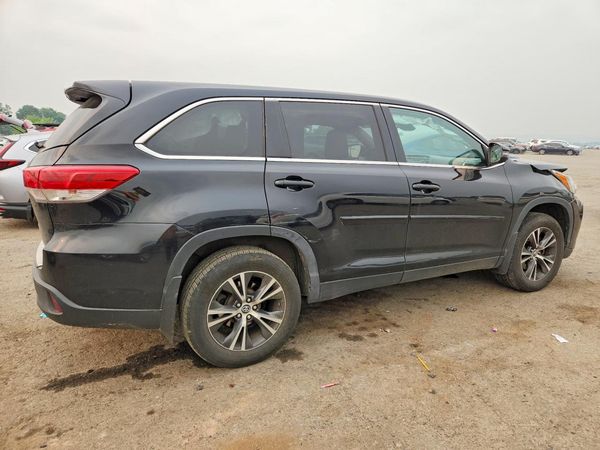 2019 TOYOTA HIGHLANDER LE/LE Plus