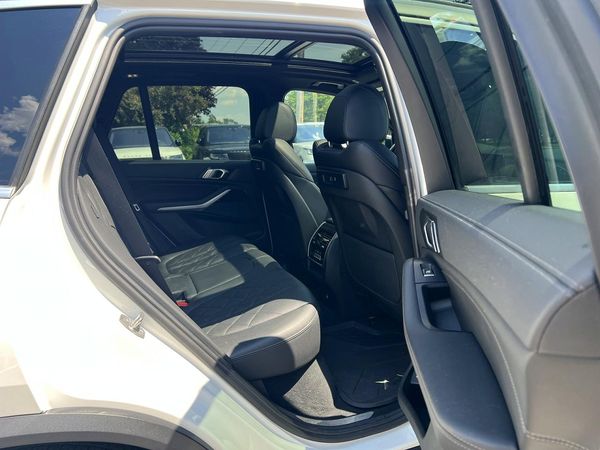 2023 BMW X5 xDrive45e