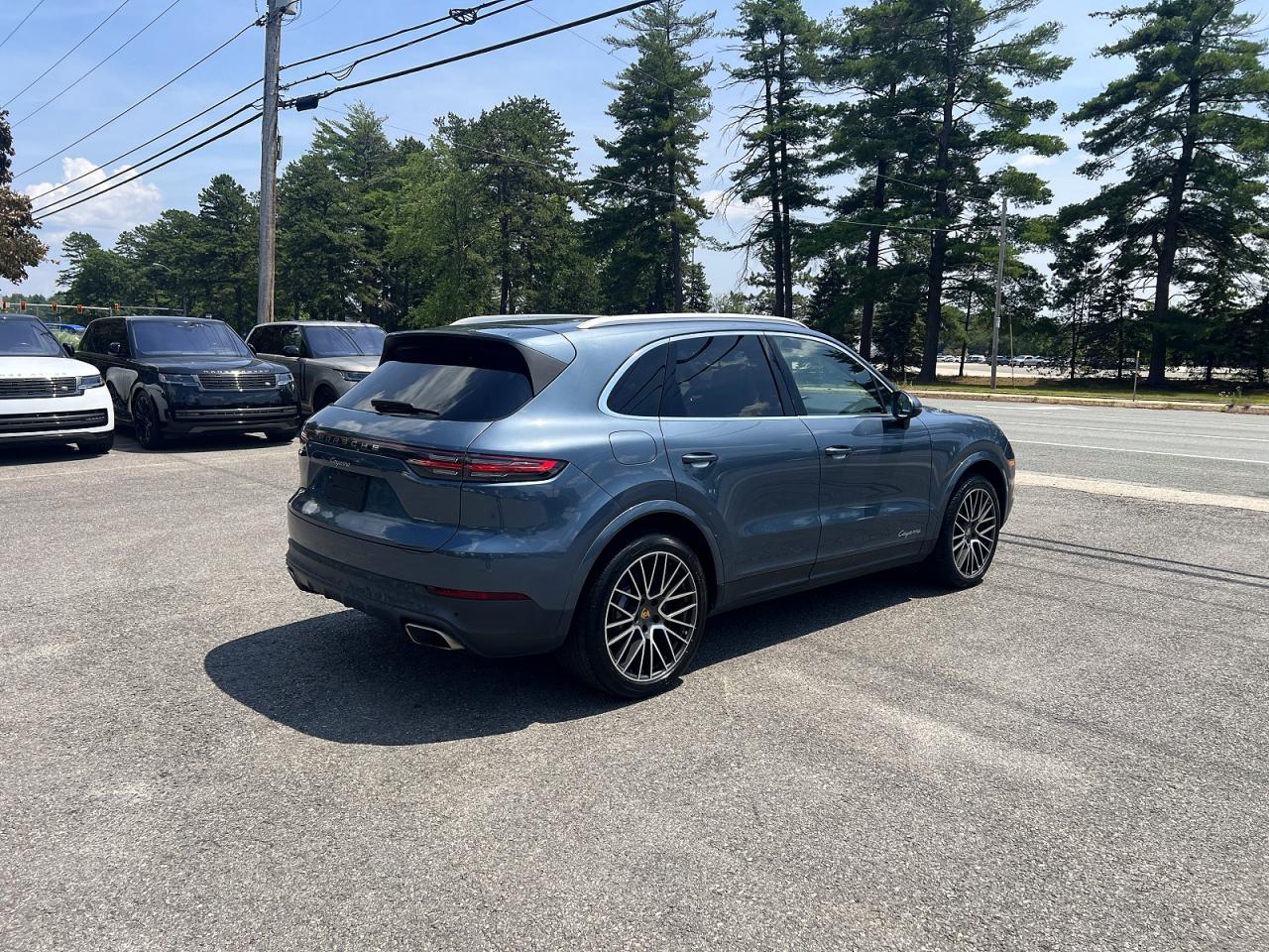 2020 PORSCHE CAYENNE