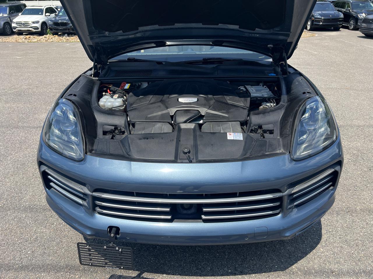 2020 PORSCHE CAYENNE