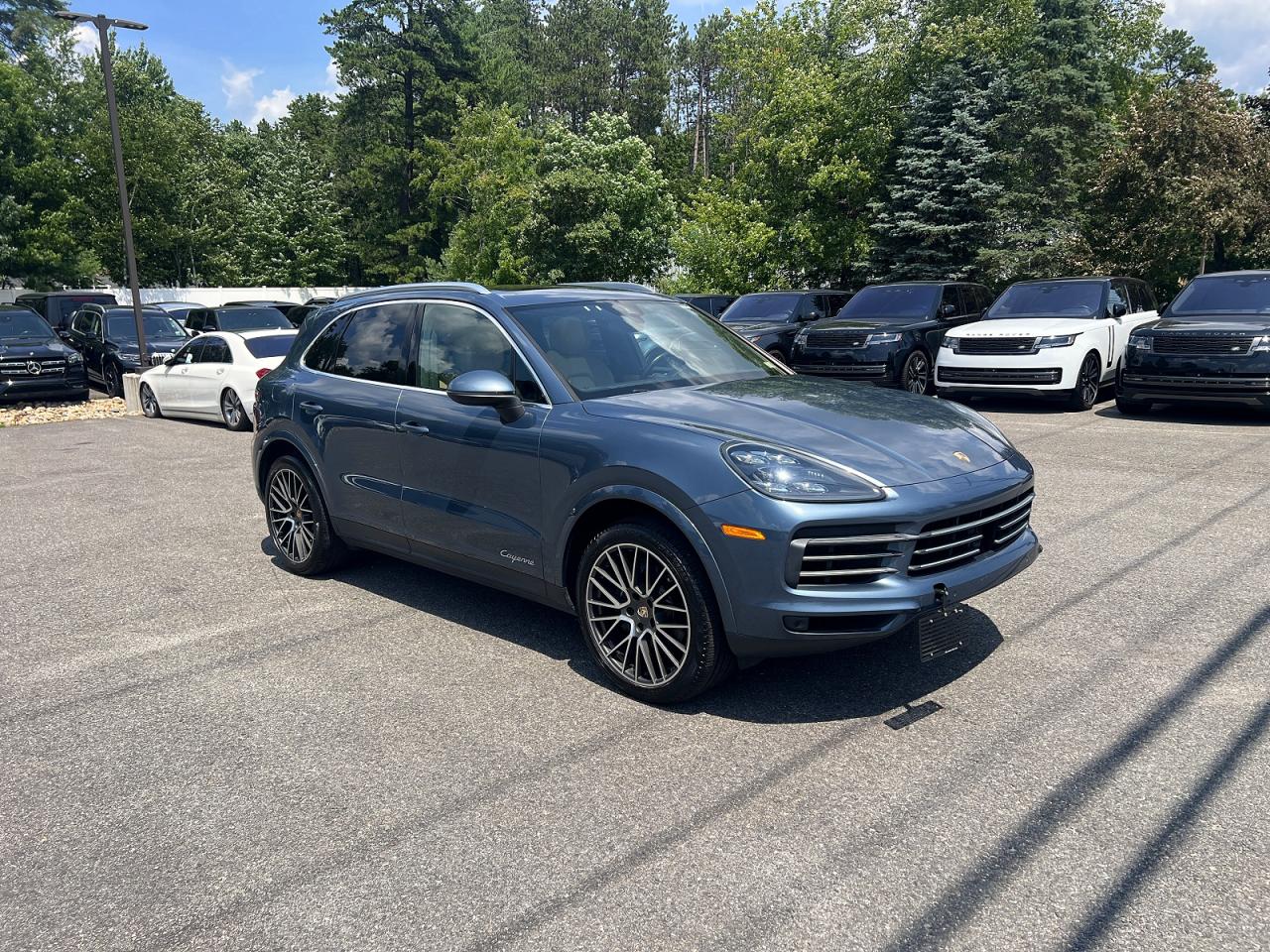 2020 PORSCHE CAYENNE
