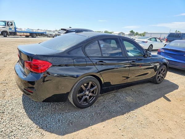 2016 BMW 320