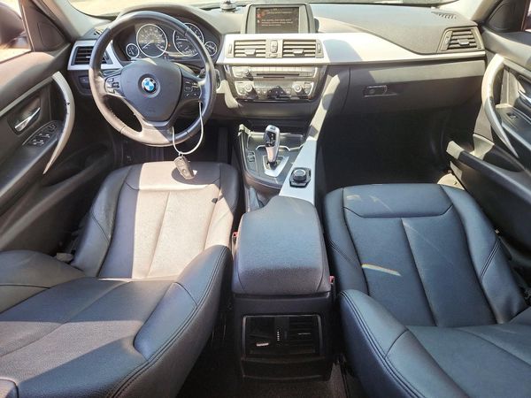 2016 BMW 320