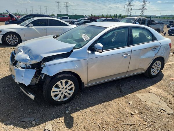 2013 KIA FORTE EX