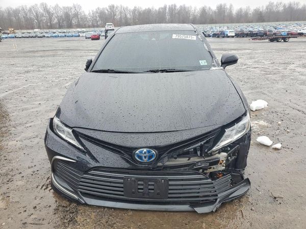 2022 TOYOTA CAMRY LE