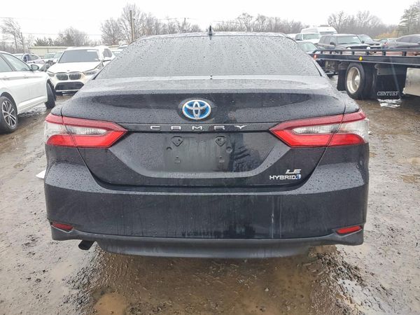 2022 TOYOTA CAMRY LE