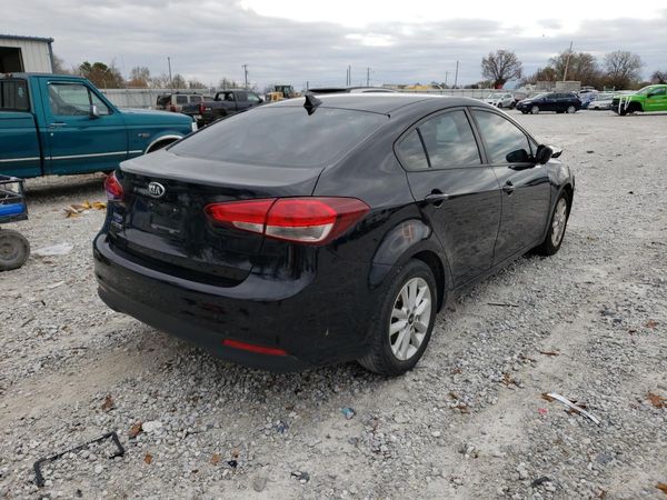 2017 KIA FORTE