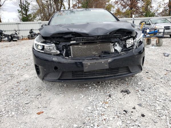 2017 KIA FORTE