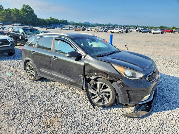 2017 KIA NIRO