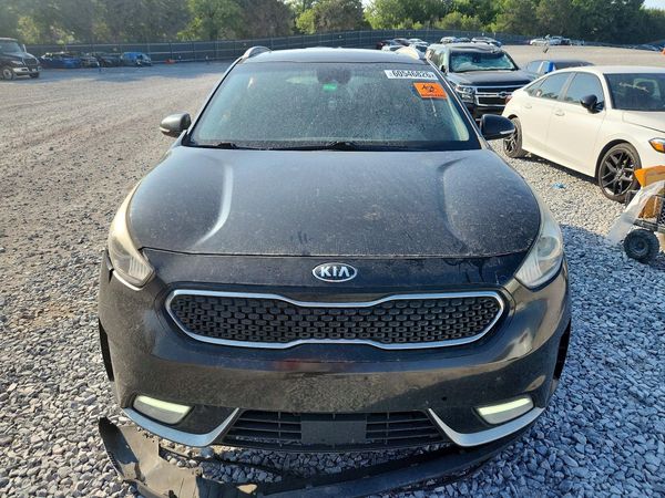 2017 KIA NIRO
