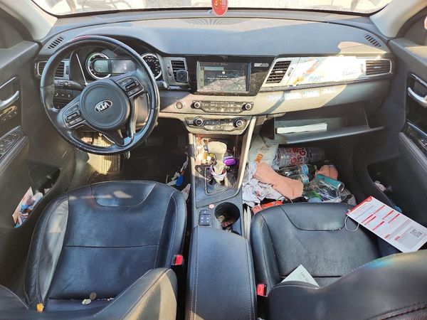 2017 KIA NIRO