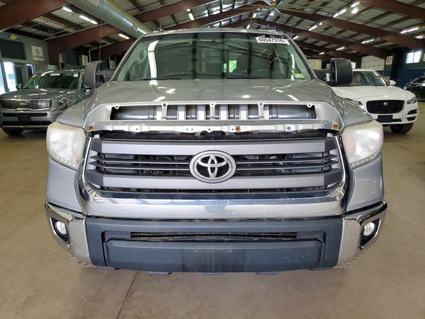 2015 TOYOTA TUNDRA SR5 Grade