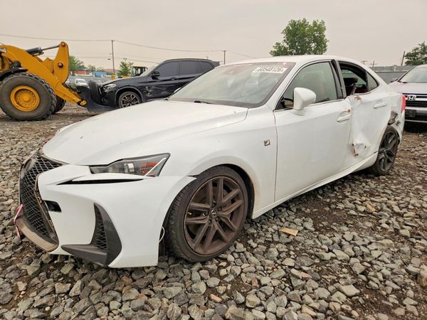 2019 LEXUS IS