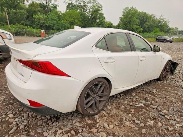 2019 LEXUS IS