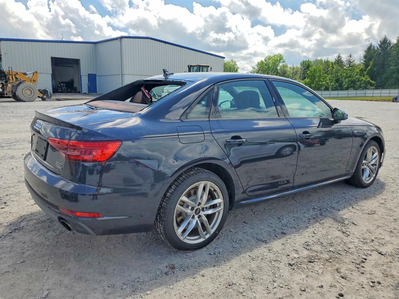 2017 AUDI A4 quattro Premium