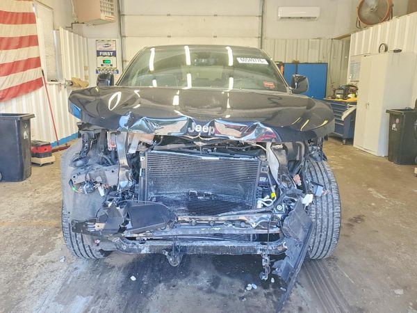 2022 JEEP GRAND CHEROKEE WK LAREDO 4X4