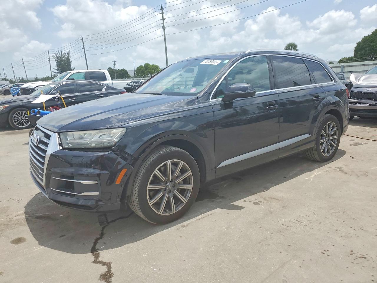 2017 AUDI Q7 quattro Premium Plus