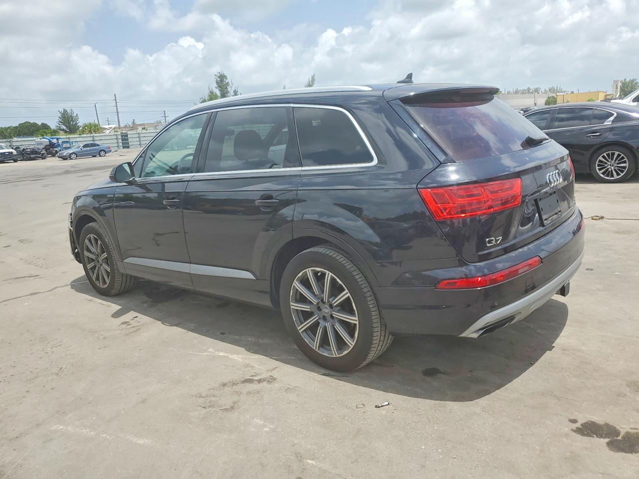2017 AUDI Q7 quattro Premium Plus