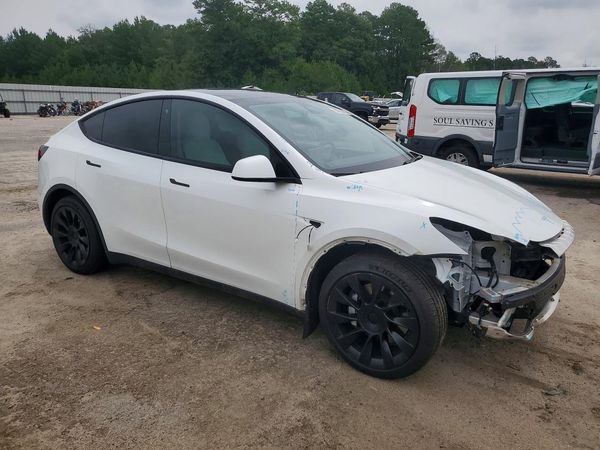 2020 TESLA MODEL Y