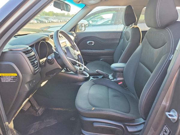2017 KIA SOUL Base