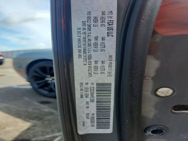 2017 DODGE CHALLENGER SXT