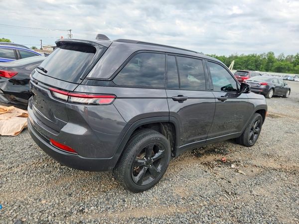 2023 JEEP GRAND CHEROKEE LAREDO 4X4