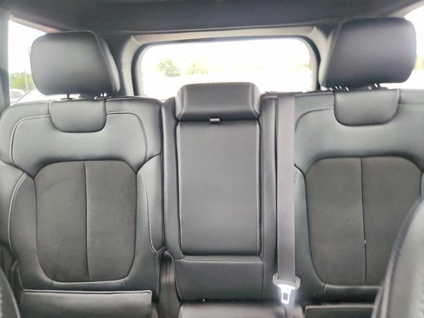 2023 JEEP GRAND CHEROKEE LAREDO 4X4