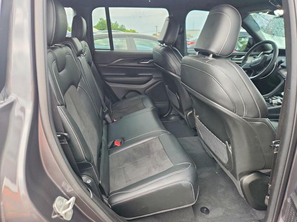 2023 JEEP GRAND CHEROKEE LAREDO 4X4