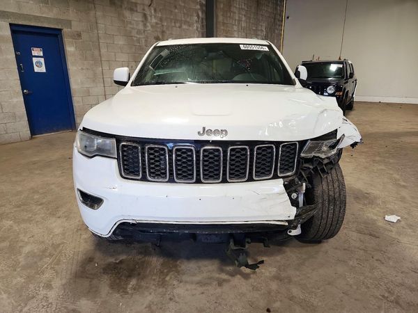 2018 JEEP GRAND CHEROKEE LAREDO 4X4