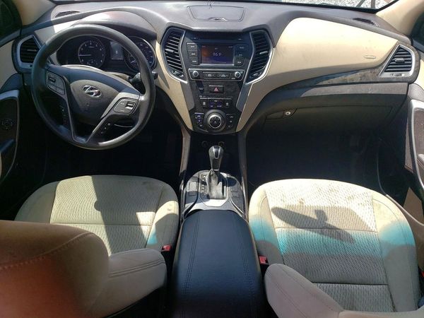 2017 HYUNDAI SANTA FE Base