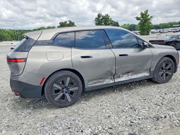 2024 BMW IX xDrive50