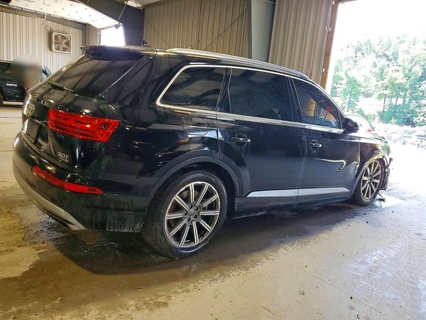 2018 AUDI Q7