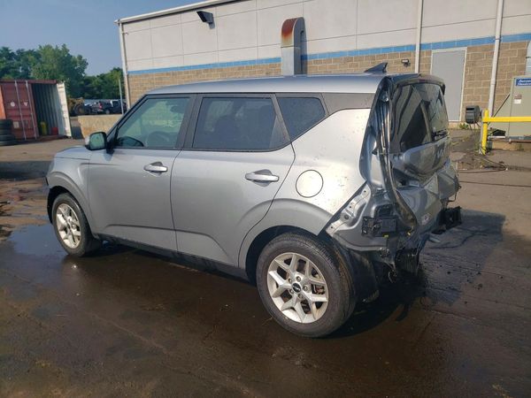 2024 KIA SOUL LX, S