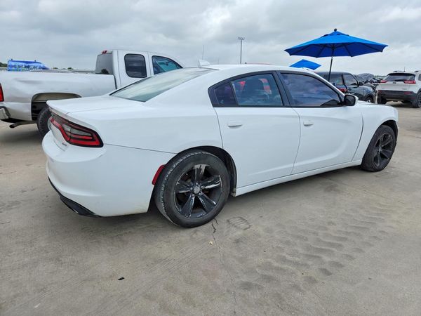 2016 DODGE CHARGER SXT