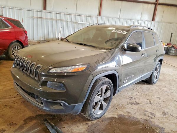 2016 JEEP CHEROKEE LATITUDE 4X4