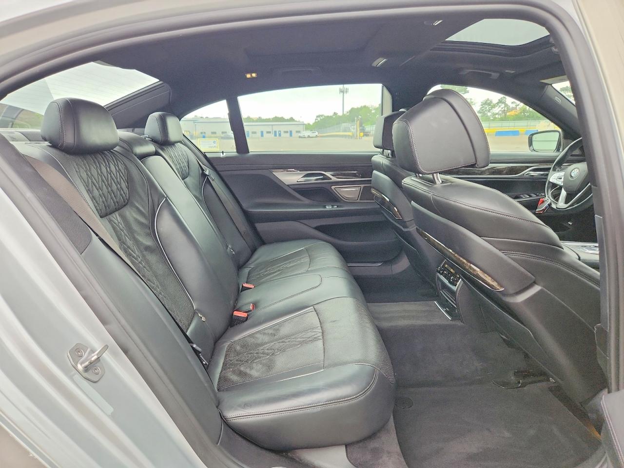 2018 BMW 740 xDrive