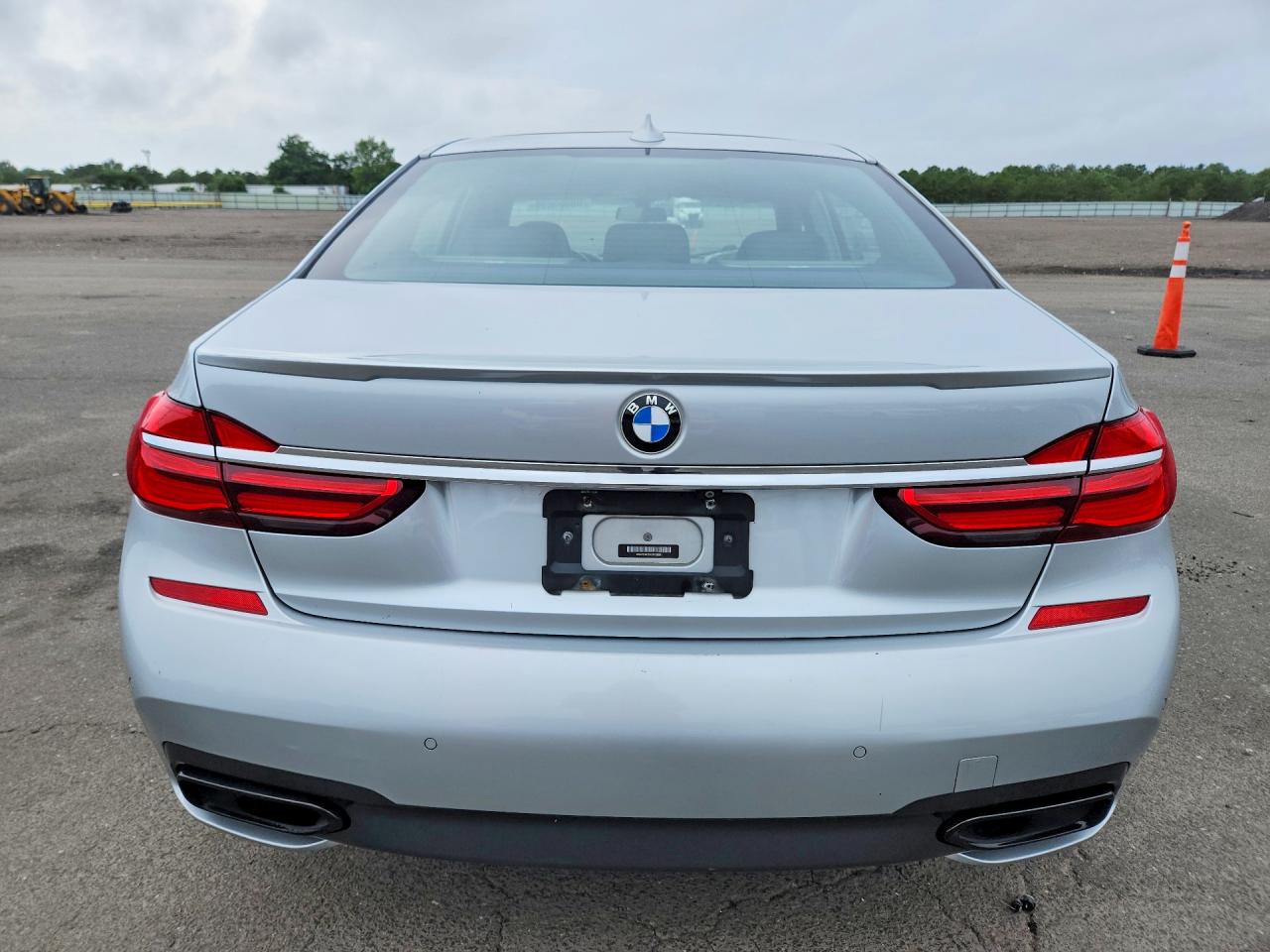 2018 BMW 740 xDrive