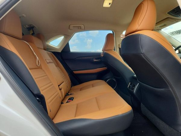2021 LEXUS NX 300 300 Comfort