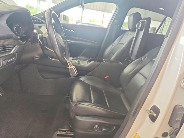 2019 CADILLAC XT4 Sport