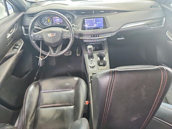 2019 CADILLAC XT4 Sport