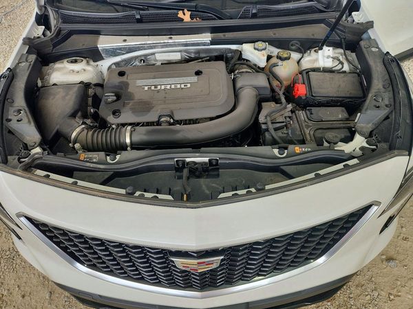 2019 CADILLAC XT4 Sport
