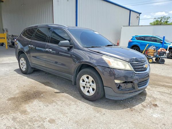 2014 CHEVROLET TRAVERSE LS