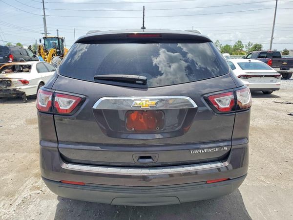 2014 CHEVROLET TRAVERSE LS