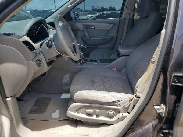 2014 CHEVROLET TRAVERSE LS