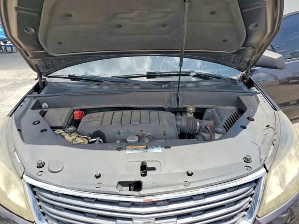2014 CHEVROLET TRAVERSE LS