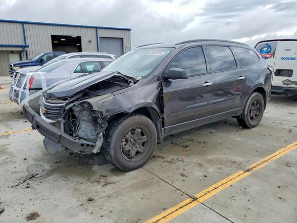 2017 CHEVROLET TRAVERSE LS