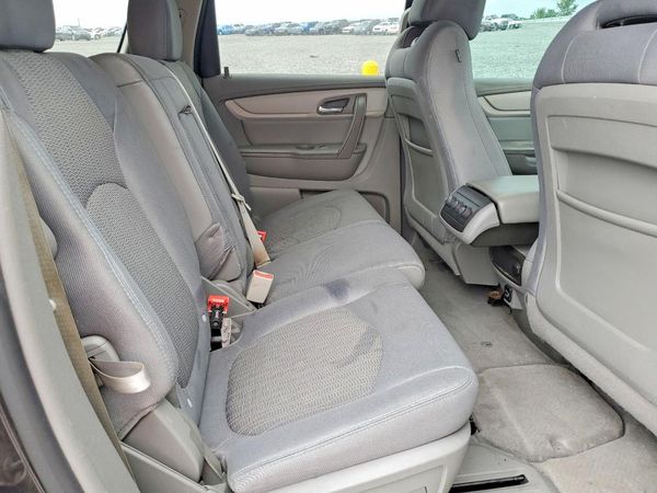 2017 CHEVROLET TRAVERSE LS